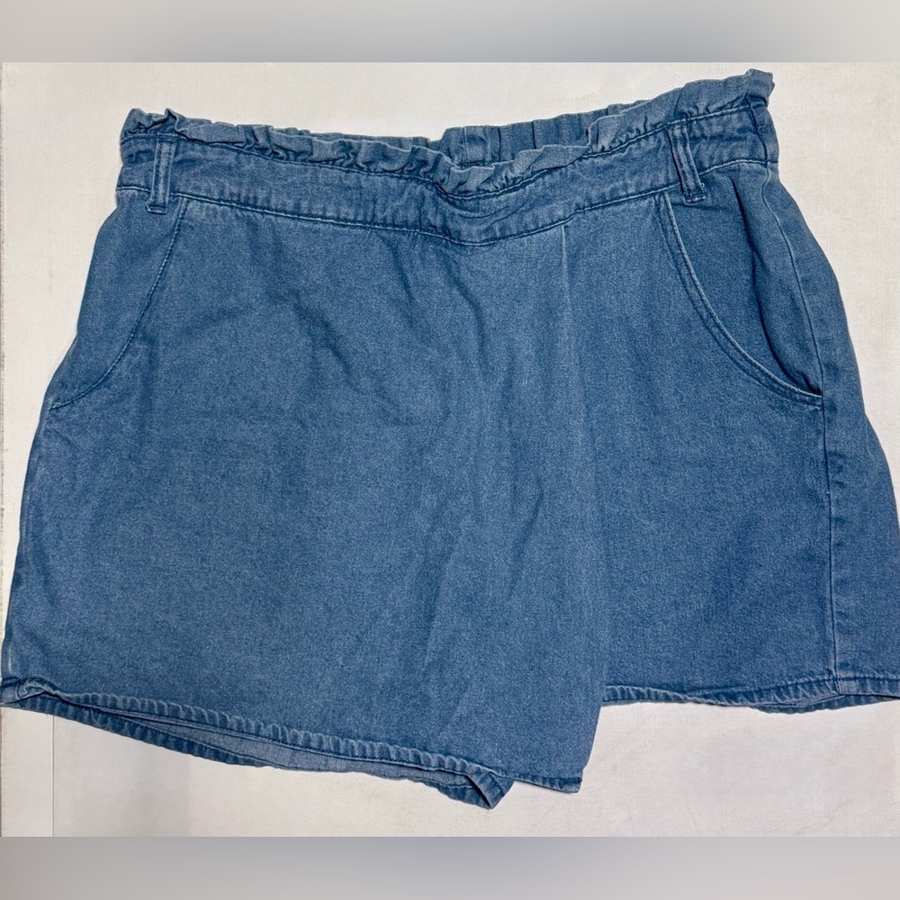 Chic Blue Denim Mini Skort